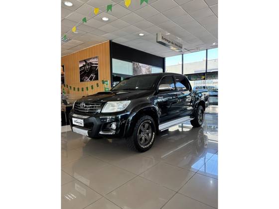 TOYOTA HILUX 3.0 SRV 4X4 CD 16V TURBO INTERCOOLER DIESEL 4P AUTOMÁTICO